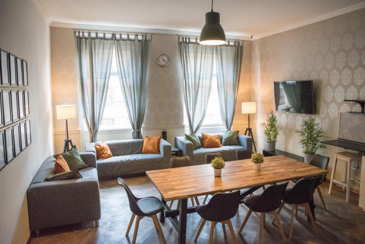 Onefam Old Town Hostel Prague Luaran gambar