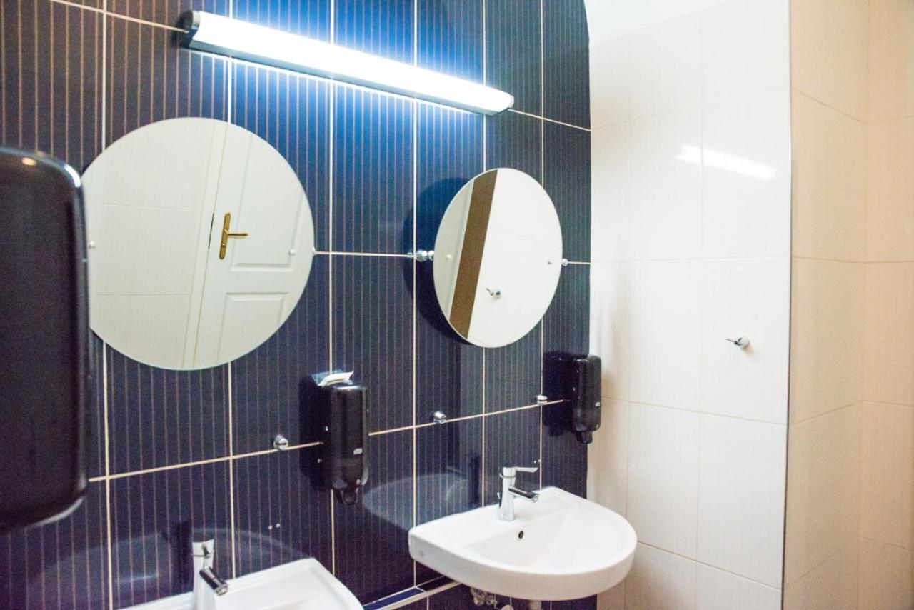 Onefam Old Town Hostel Prague Luaran gambar